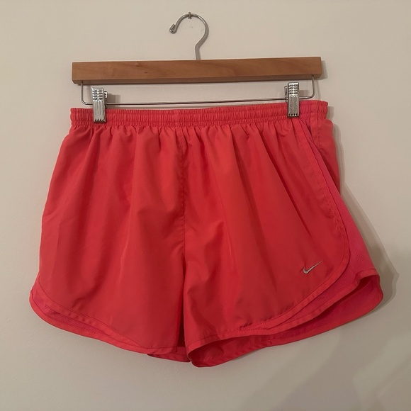 Nike Dri Fit Tempo Mid Rise Running Shorts Brief Lined in Pink - Picture 1 of 6